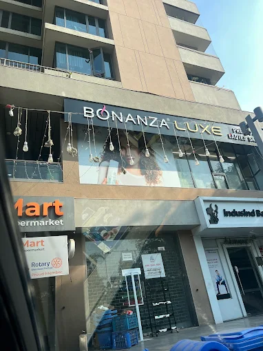 Bonanza Luxe Salon logo