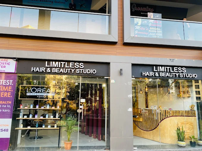 LIMITLESS Hair & Beauty studio logo