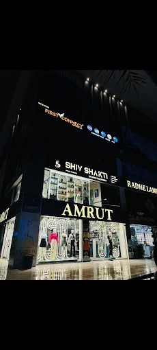Shiv shakti salon & academy logo