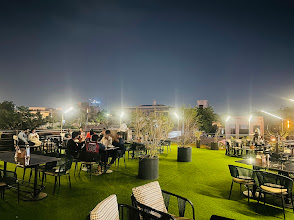 Insitu Restaurant logo