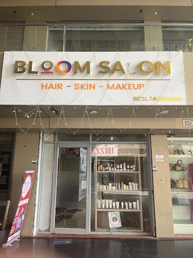 Bloom Salon logo